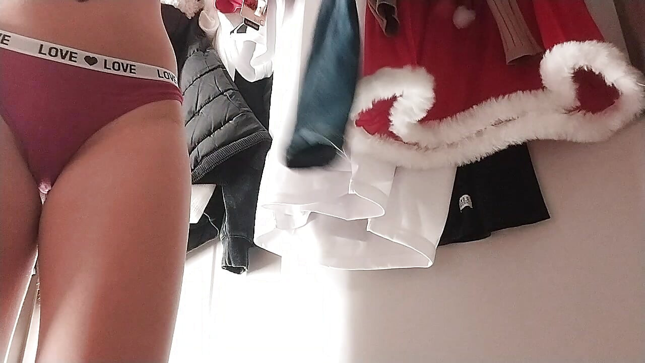 vibrator nasturbation in the fitting room