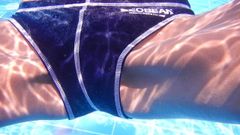 Kamera bawah air kolam renang