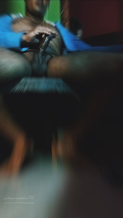 Bengalski dečko u prugastom showu