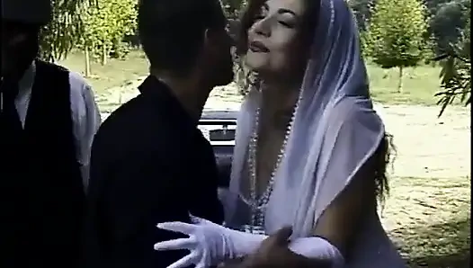 Jessica Rizzo Sicilyalı'nın karısı sahnesinde 02