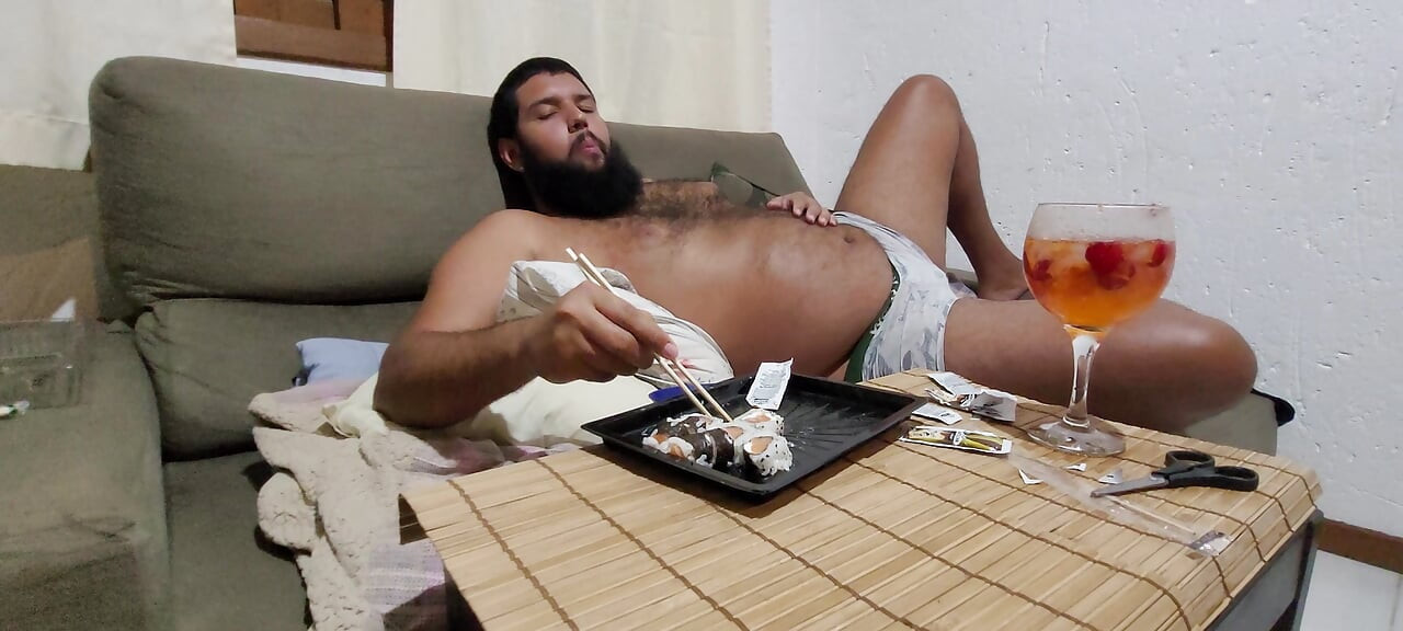 100-Piece Sushi Challenge: Completely Maxed Out & Bloated