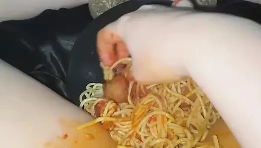 EXTREME HARDCORE FOOD FETISH-KINKY FEMALE MASTURBATION-SAUDI VIRGIN  18 ...