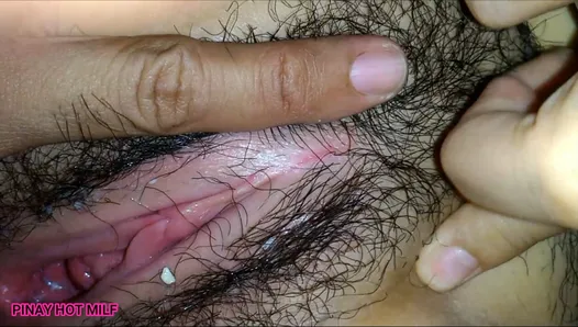 PINAY HOT MILF Creamy Pussy. What is this stuff?