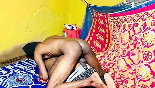 Sesi celana jins pedas istri indiaku yang hot dengan celana jins ketat gaya hardcore gaya doggy