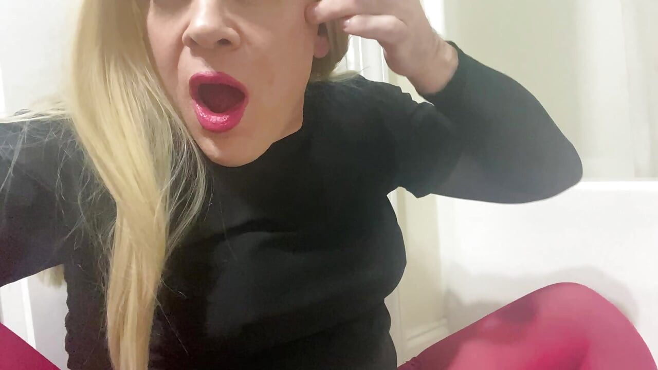 Amateur sissy Crossdresser in lingerie and stockings  talks about her small xock squirting and how she needs cock
