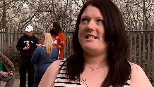 Aksi threesome panas dengan cewek cantik berambut cokelat