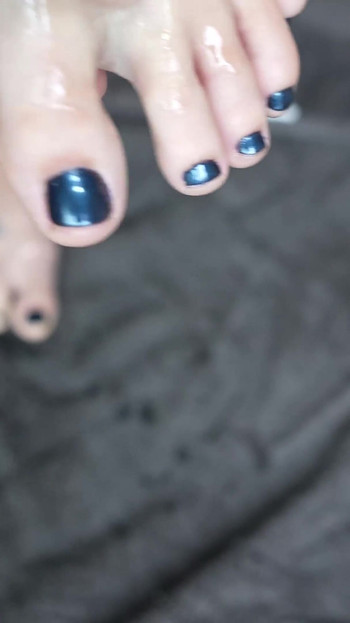 Baby Oil on My Toes