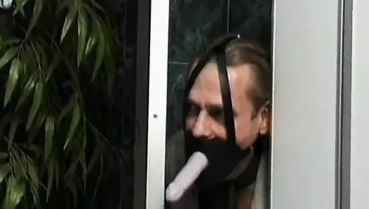 Sperma fressende französisches schätzchen, gangbang von strapon-typen