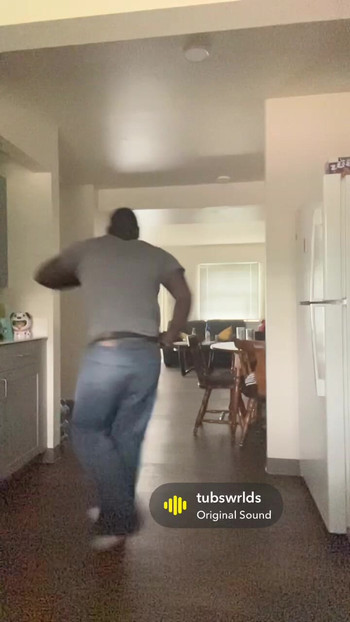ダンサー