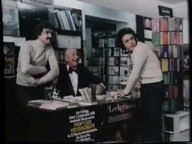 The pleasure shoppe (doppiaggio inglese)