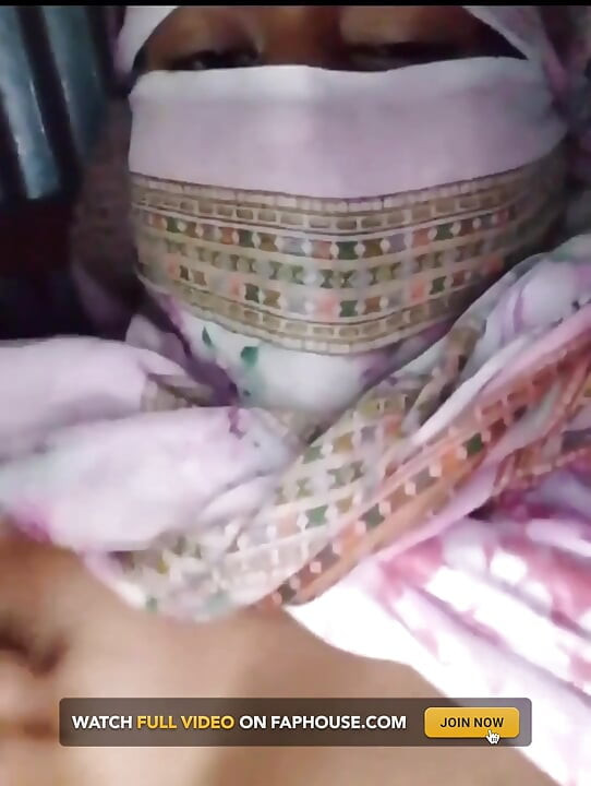 hot desi bhaabhi ka anokha baingan pradarshan