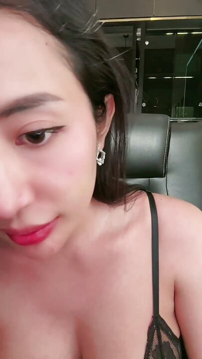 DIINTIP TETANGGA KOS CEWEK CANTIK TETEP GODAIN PAKE MEMEK TEMBEM