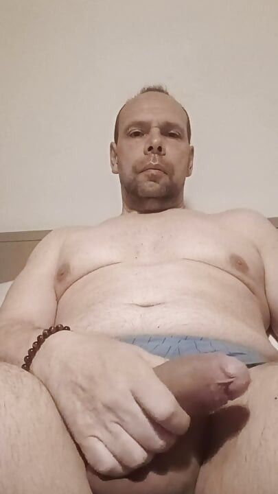 I don't want to masturbate, just show off
