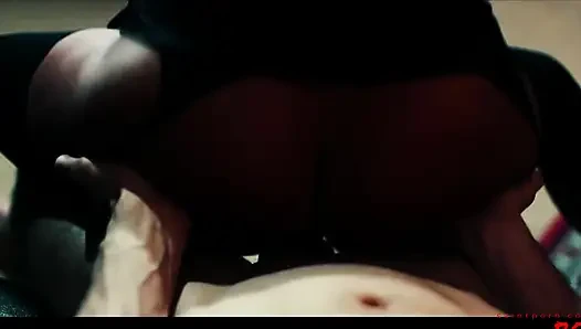 Michelle Moist и Scarlett March наслаждаются грубым сексом с красотками