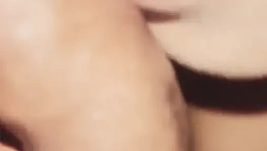 Istri sange bengali dengan toket besar lagi asik nyepong kontol sambil ngomong jorok