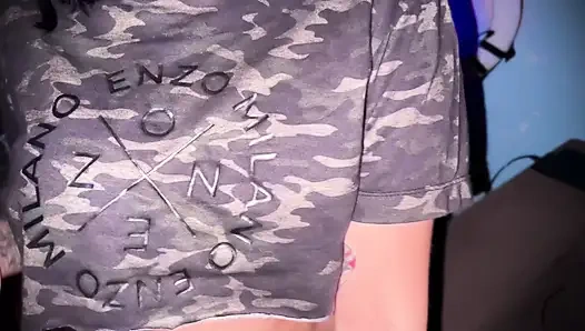 Bana aldırılmış arkadaşımın kız arkadaşı, bana vajinasını nasıl verdiğini kimsenin görmemesi için giyinmişti, her şeyi kaydettim!