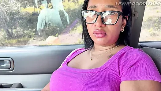 Sexy MILF, Verzweifelt Nach Geld Wird Von Bauer Gepumtet - POV