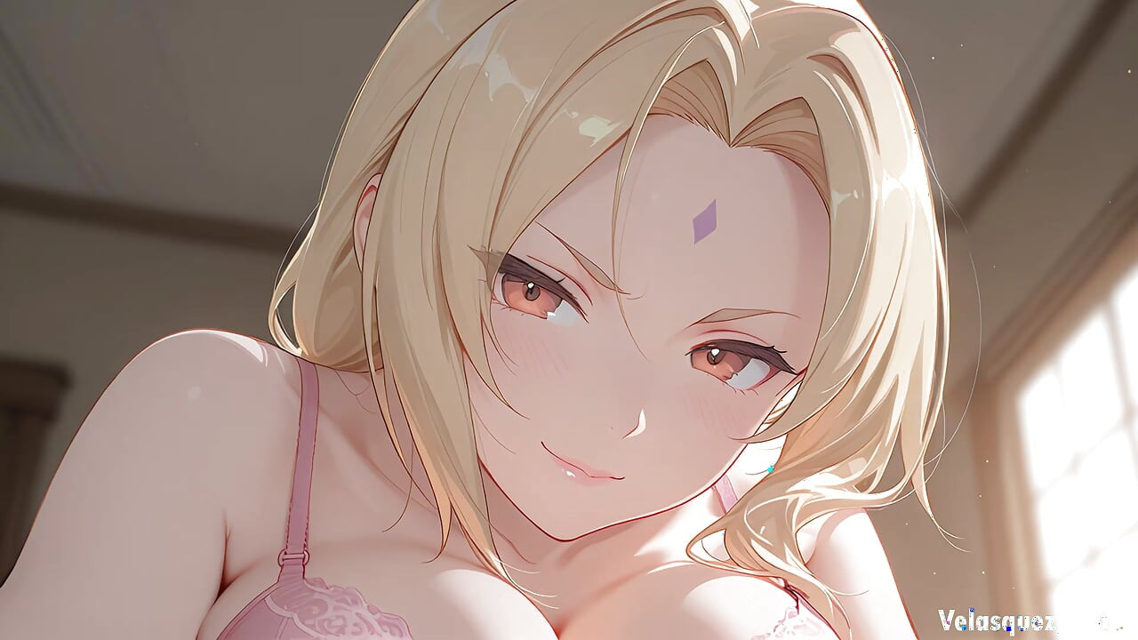 La madrastra de Tsunade accidentalmente vio el enorme pene de su hijastro y no pudo resistirse. Tsunade hentai cosplay