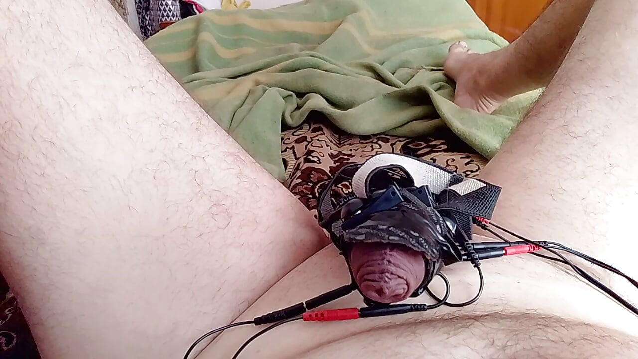 My sex toys are cute. Love masturbation with electro stime sex toys. Very very huge electro cum