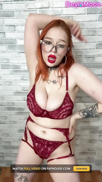 A Stunning Chick with Big Tits and a Nice Ass Dancing