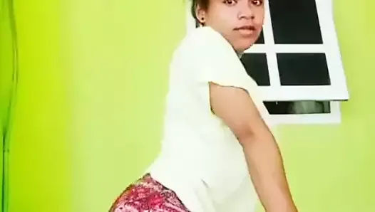 PNG dumb bitch dont know how to twerk