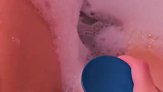 Buharlı Bir Banyo Için Bana Katıl
