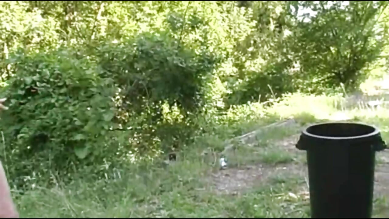 Podrobí se a chčije do úst svého otroka