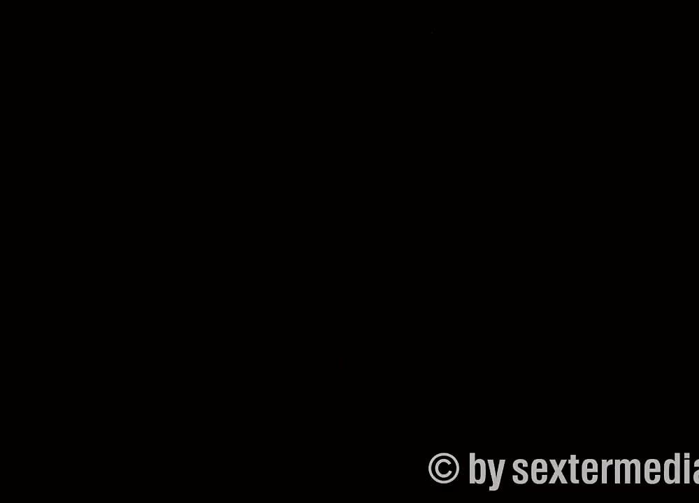 Mature Sluts Finger Themselves and Blow