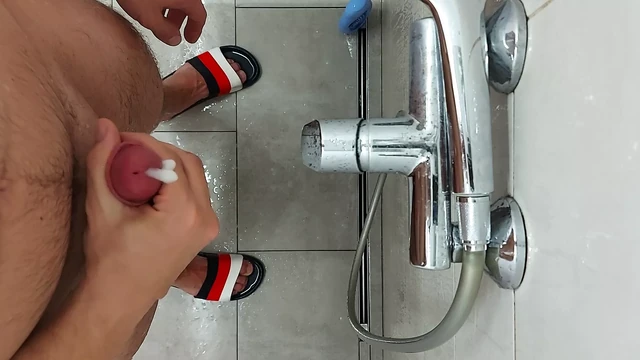 Gym shower cum