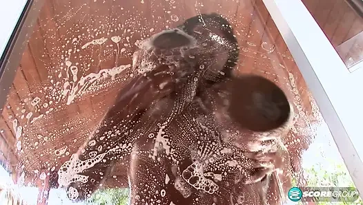 Janet Jade хочет, чтобы ты дрочила, пока ты смотришь, как она делает