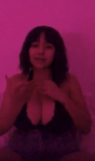 Menina mexicana peituda na cam chamada toyko 3