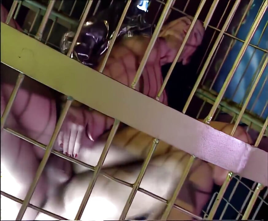 Venere Bianca Fucked in Cage