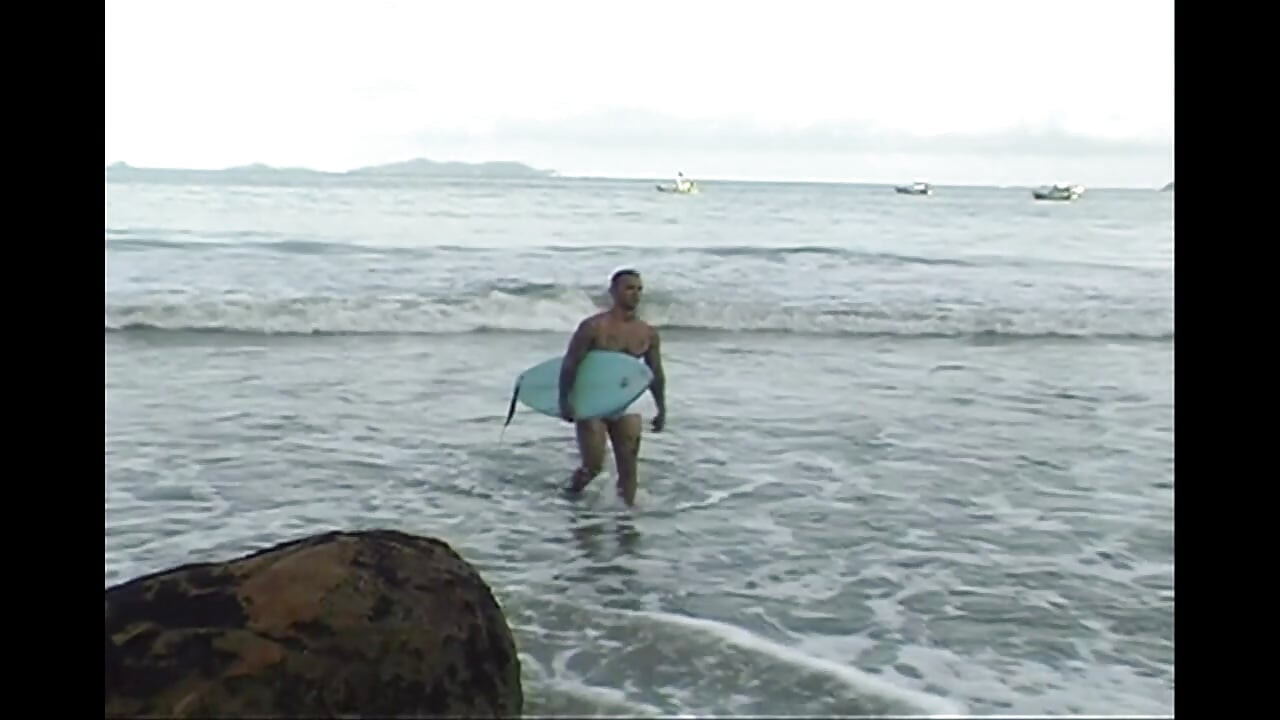 Quente brasileira latina twinks em raw fuck on the beach