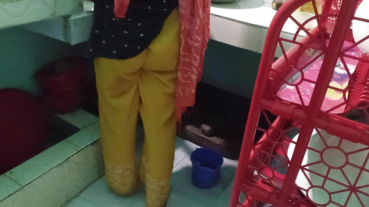 Desi Bhabhi Fucking in Kitchen When she was Cooking Food