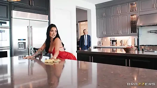 Brazzers - wanita mesir ini berperan sebagai ibu rumah tangga nakal yang super nakal