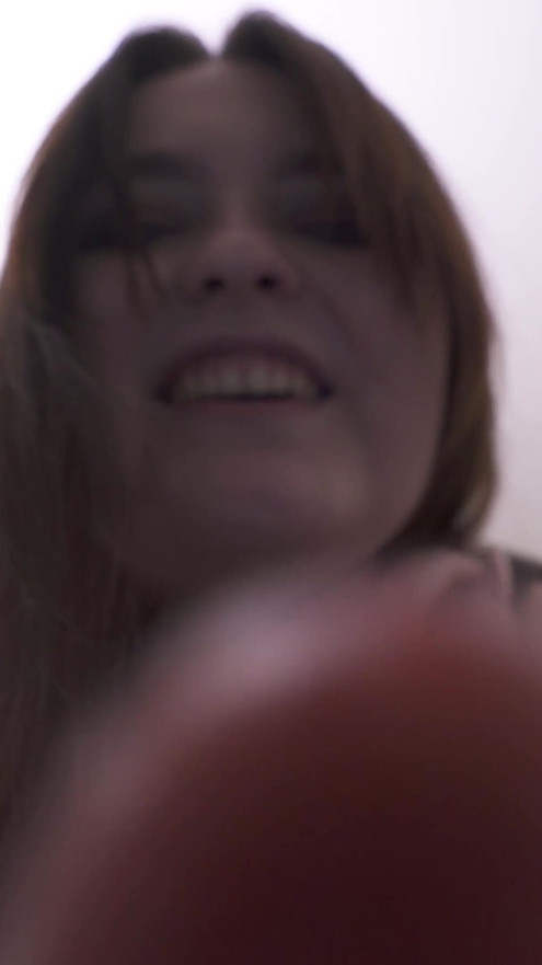 Juo kaikki spermani! Sissy-harjoittelu MILF Mistressiltä korkokengissä soolo | Klippi 2