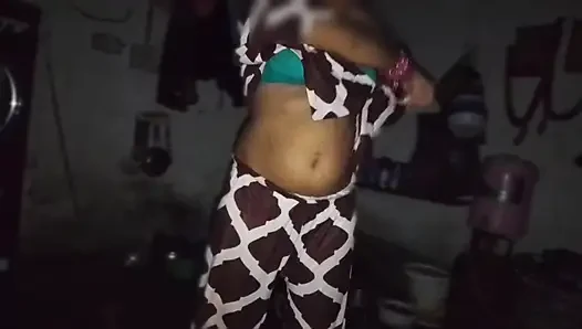 StepSister  Ke Cock Suck Ke Apni Boobs Pe Pani Niki Hindi Audio