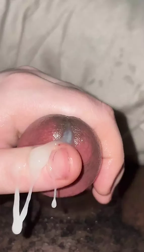 My Room Mate Gave Me The BEST Hand Job