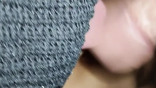 Первый камшот в рот от Babby Doll