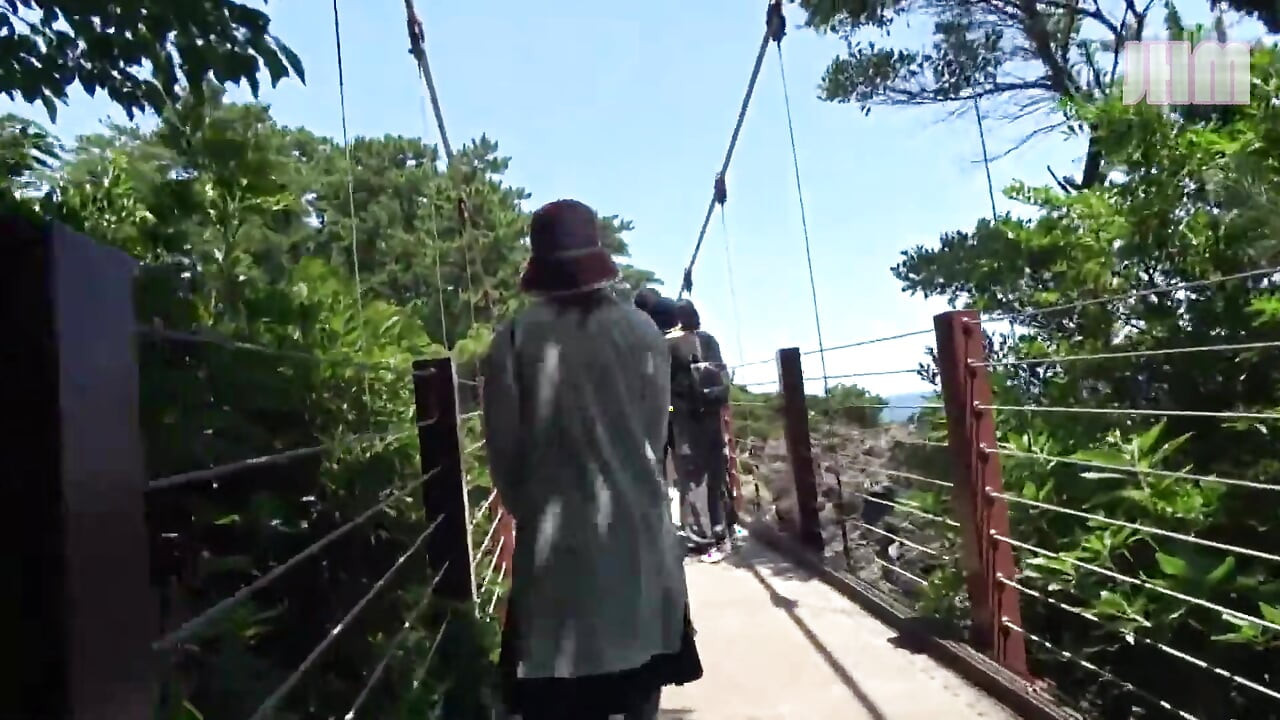 Resort Escape com Rin, uma mulher casada de 32 anos - 3