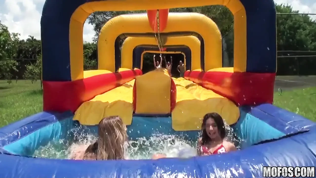 Mofos - Slipping and Sliding All Over Dick