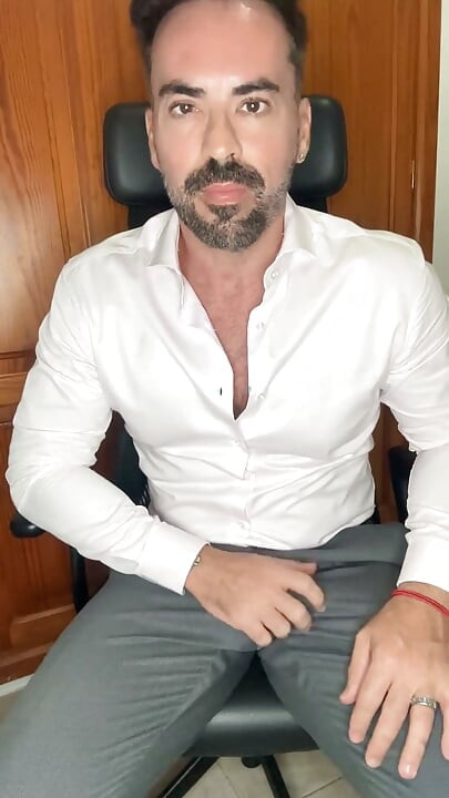 I Masturbate at Home While Wearing a Suit, Right After I Get Home