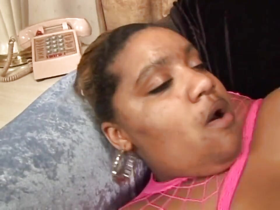 Blonde fat black girl fucking in the bedroom