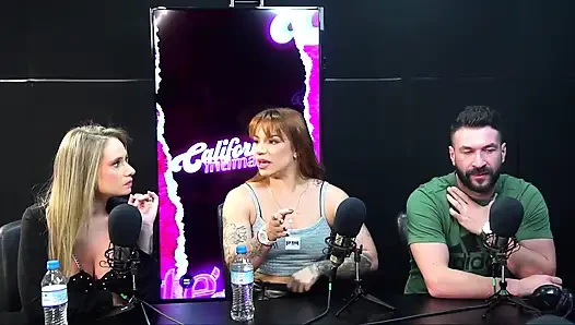 Pagode Da Ofensa - Эпизод интимный: Monique Magnani и Naty Varga