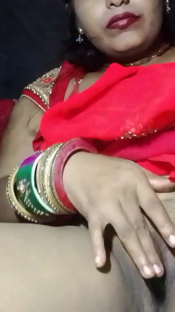 Detik ikonik dari "FUK Me " Pless Jaanu" Indian Sexi House Wife Land Ki Pyaashi Jawani "2"