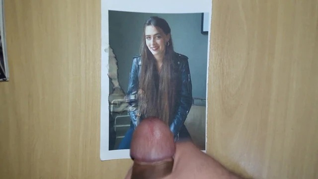 Ana Perrote (Hinds) - Cum Tribute #1