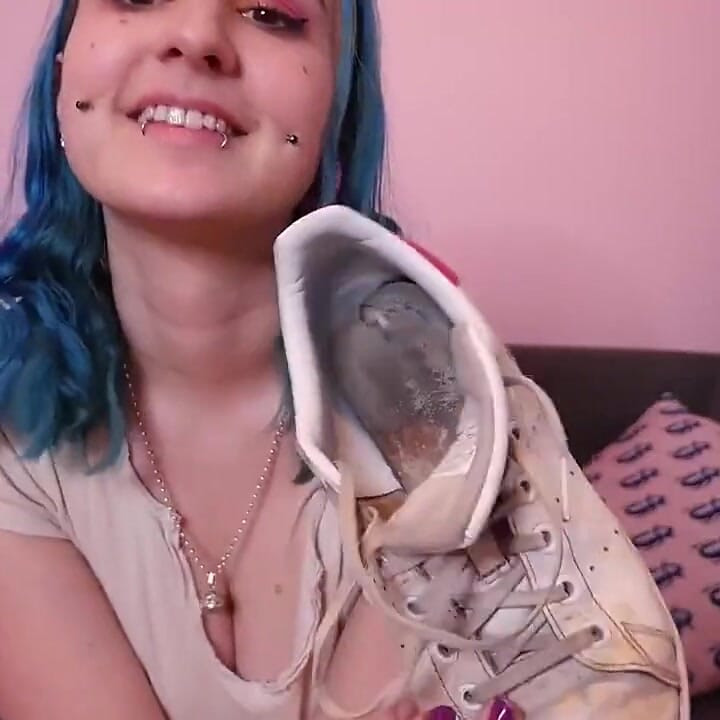 Tw Foot Fetish // Humiliation // Domination // I Know You're Not Bad On My Onlyfans Loving My Sweet Feet... So Here It Is