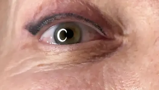 Milf extremely close up cumshot on eye orgasm
