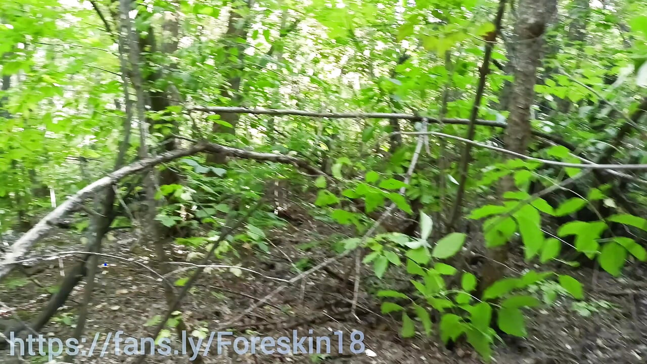 Fuck in outdoor and without a condom !