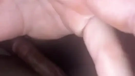 Я люблю пятничные ночи и леденя с моей крошкой. Я люблю растирать его член тоннами смазки и кокосового масла и Just Worshipi